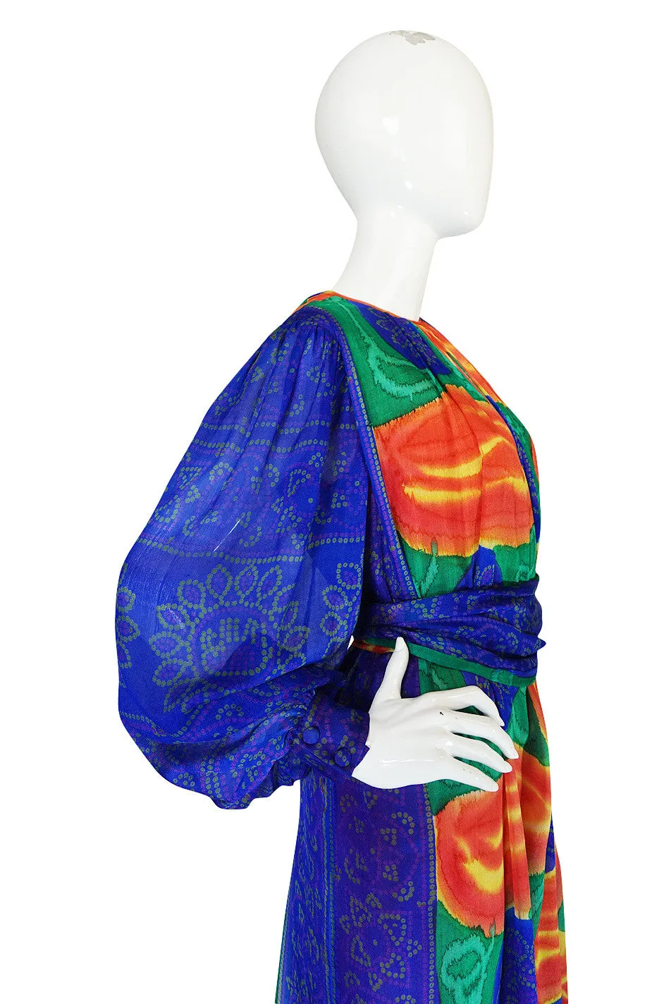 1970s Beautiful Tie Dye Silk Chiffon Caftan Dress