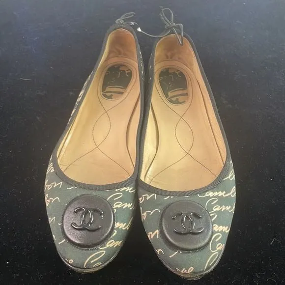 CHANELBlackand Beige Canvas Ballet Flats