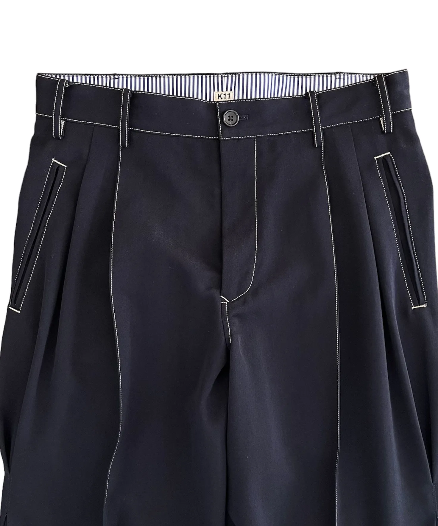 Pleat-detail pants "NAVY"