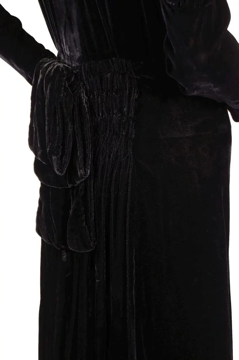 Vintage 1930s Black Velvet Dress - Rhinestones - Leg of mutton Sleeves