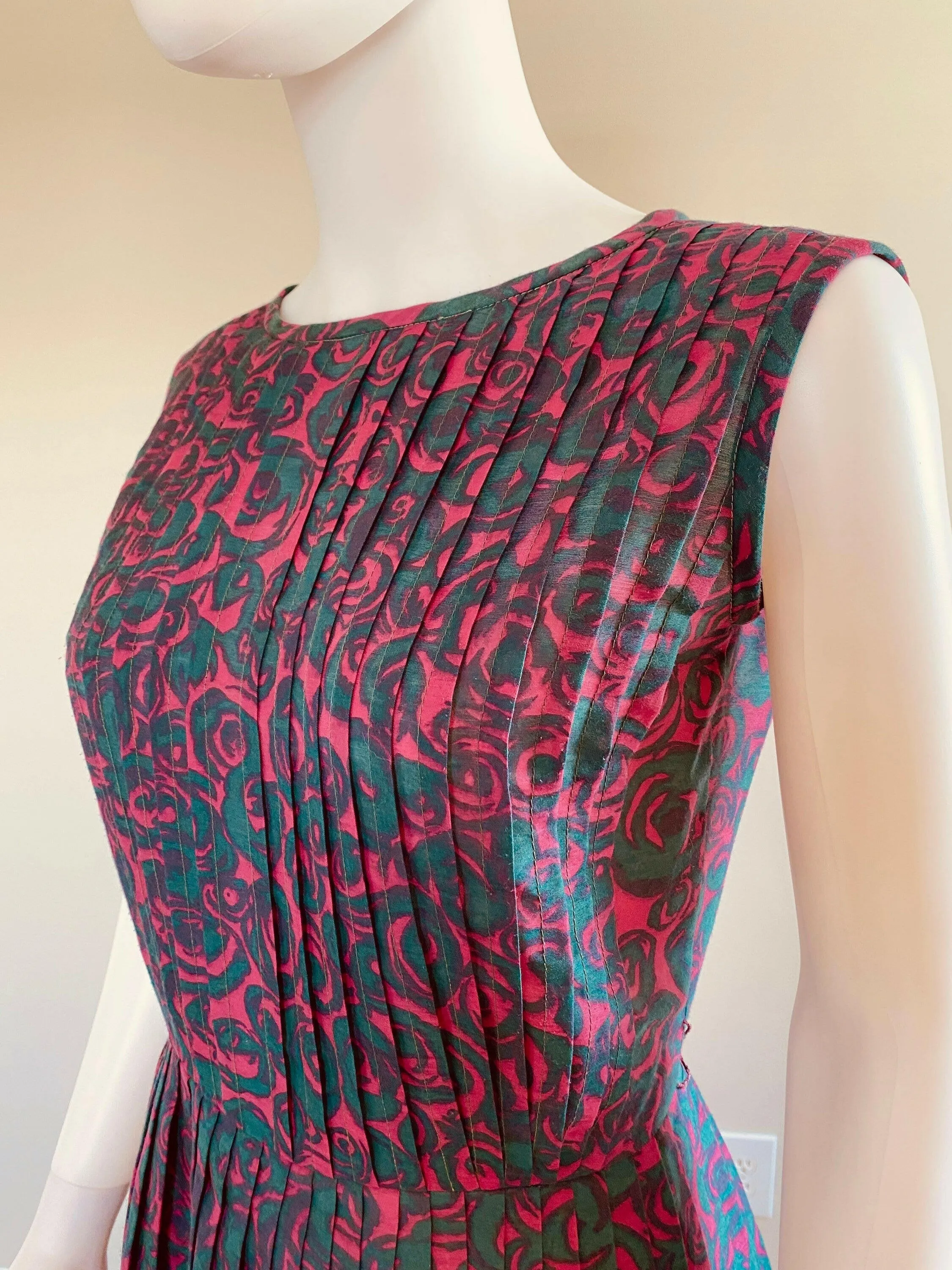 Vintage 1960s Magenta Scroll Print Day Dress /60 retro tuxedo front cotton dress / size S M